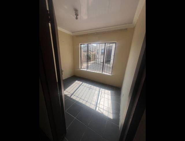 2 BEDROOM PROPERTY TO RENT IN BIRCHLEIGH NORTH